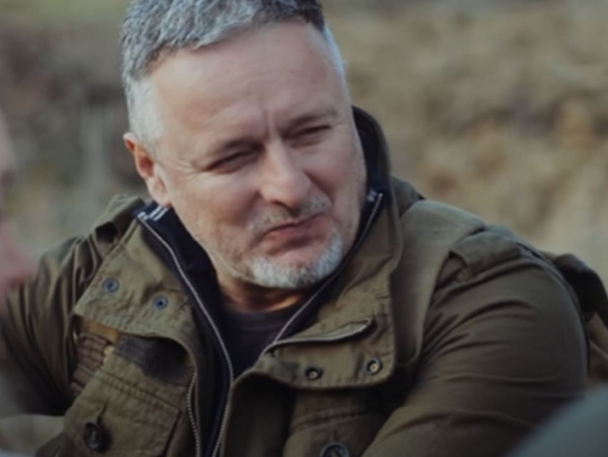 Vplivnež Vanja zbodel Thompsona: Rad bi vprašal te, ki so 'za dom spremni' – za katerega točno?