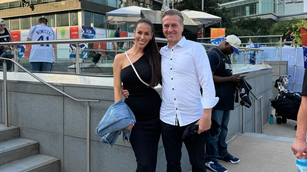 Robert Golob in Tina Gaber naj bi se v kratkem poročila, komentatorji v zrak: Predstava za javnost in preusmerjanje pozornosti