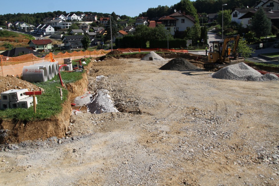 trebnje-sola - NaDlani.si Foto: Gradbišče v Trebnjem Vir: Osebni arhiv