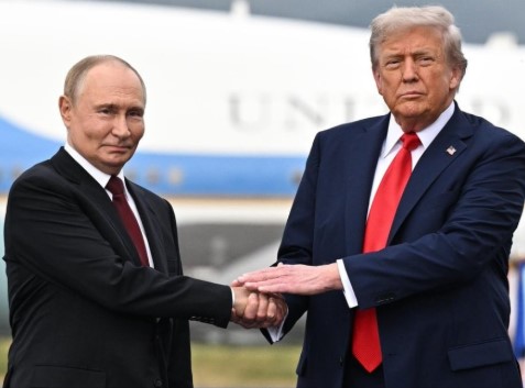Trump in Putin - NaDlani.si