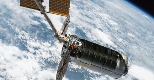 Northrop Grummanovo tovorno plovilo z enodnevno zamudo prispelo na Mednarodno vesoljsko postajo