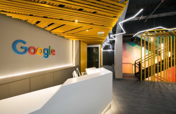 Google v Veliki Britaniji krepi prisotnost pred obiskom Donalda Trumpa