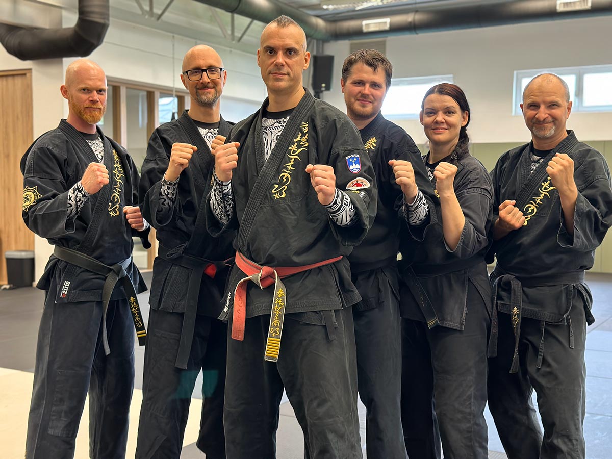 Vpiši se v Kempo Arnis, šolo borilnih veščin, kjer se gradi moč, karakter in samozavest