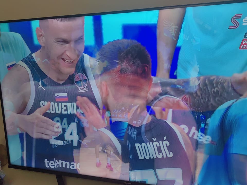 Dončić z doktorsko tekmo (42+10) vodil Slovenijo do četrtfinala, Italija pa gre domov