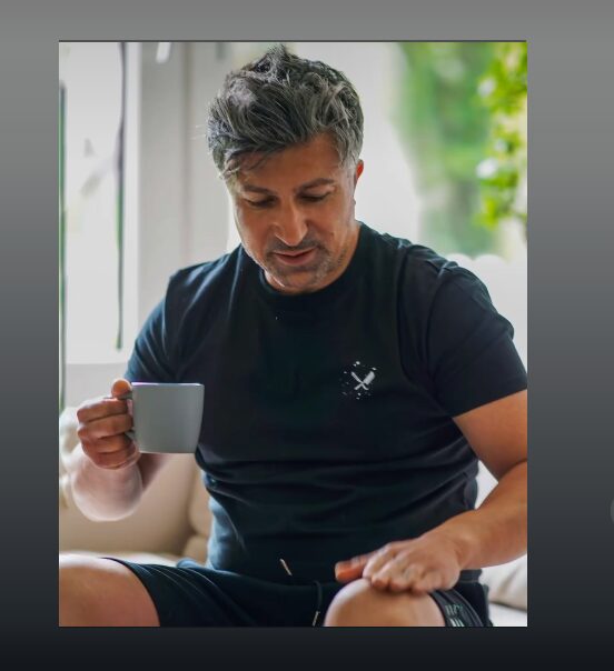 Chico, loto milijonar iz Dortmunda, je po zmagi doživel razkošje, nove izzive in osebne preizkušnje. Odkrijte njegovo nenavadno življenjsko zgodbo.