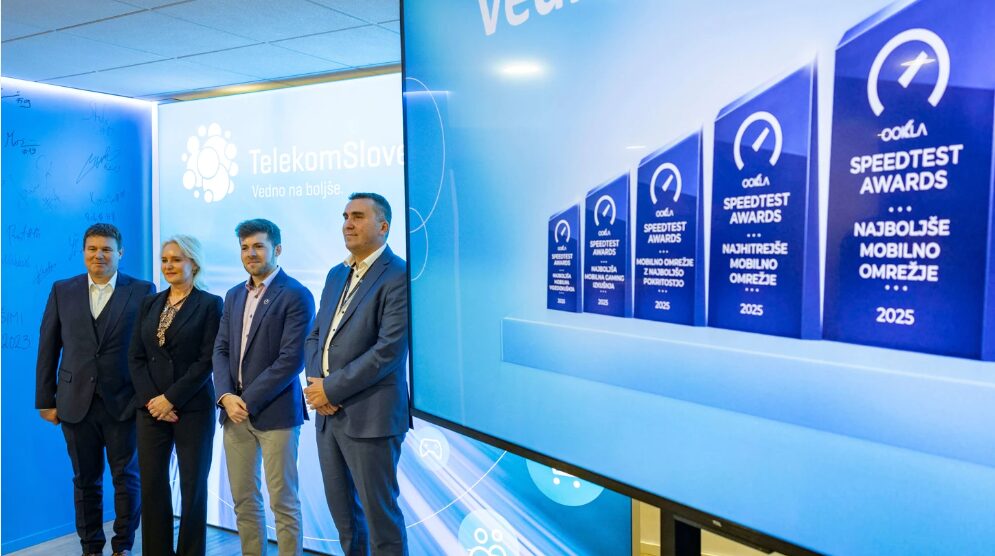 Omrežje Telekoma Slovenije znova najboljše v SlovenijiZajem slike - Telekom - NaDlani.si Omrežje Telekoma Slovenije je znova prejelo nagrado Ookla Speedtest 2025 za zanesljivost, hitrost in najboljšo uporabniško izkušnjo v Sloveniji.