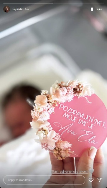 Ponosna starša male deklice; vir: Instagram