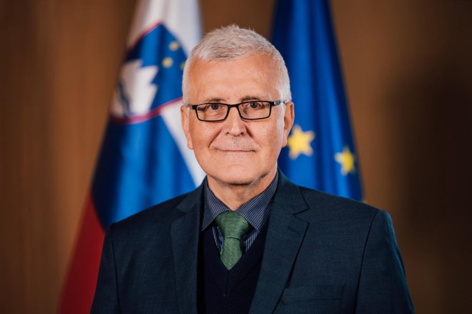 Slovenija žaluje, umrl je Vojko Kuzma