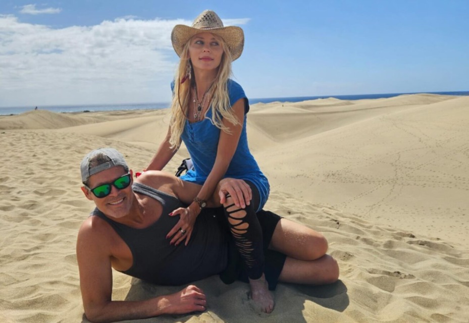 Poleti sta uživala na rajskih plažah; vir: Instagram