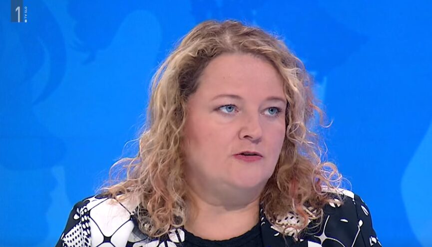 Po incidentu se je oglasila ravnateljica OŠ Žalec! To je zabrusila poslancem in staršem, ki so jo napadli (VIDEO)