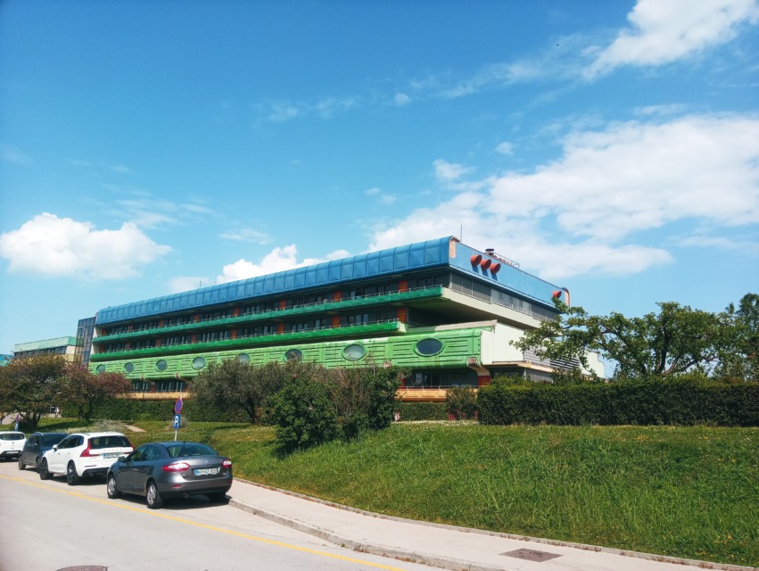 SB_Izola - NaDlani.si Izolska bolnišnica brez posluha za dijake - mačehovski odnos, ki ne sme obstajati