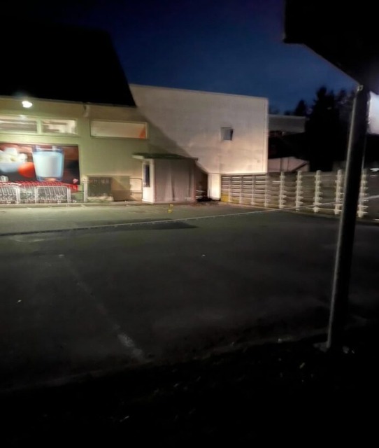 Drzna tatvina v Škocjanu: Sredi noči izginil bankomat! (FOTO)