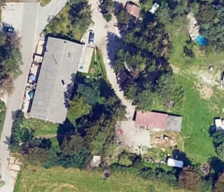 Romska družina Strojan znova v središču škandala: brez elektrike in z več kot 140.000 evri dolga ter 19 hipotekami!