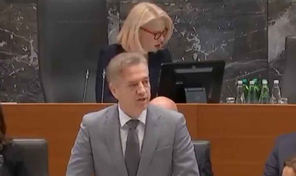 Redna novembrska seja državnega zbora s poslanskimi vprašanju premierju Robertu Golobu. FOTO: Printscreen/RTV Slovenija