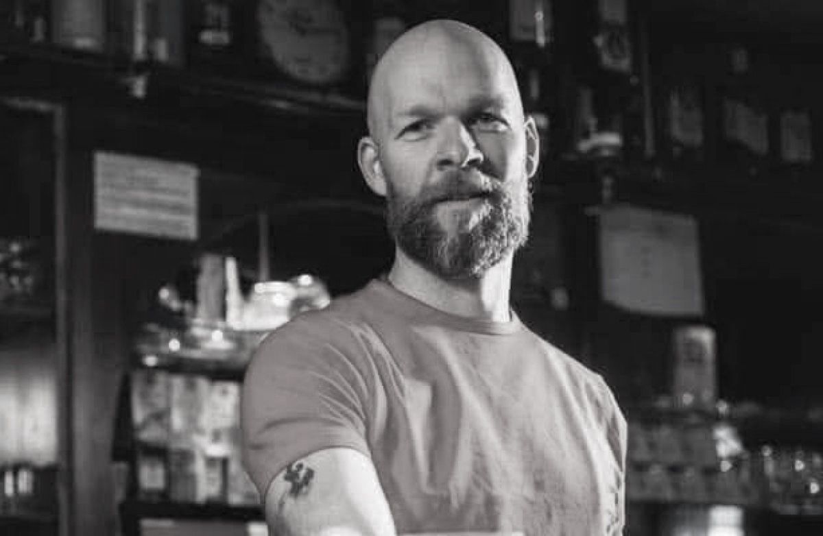 Pokojni Aleš Šutar.