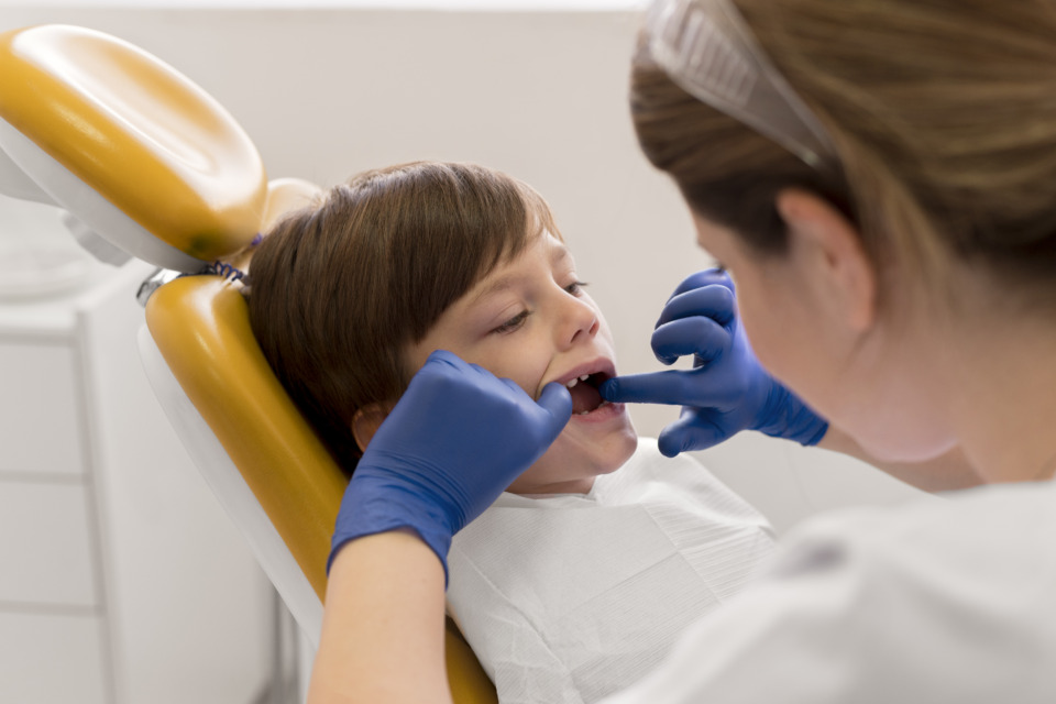 Estetsko zobozdravstvo pri otrocih