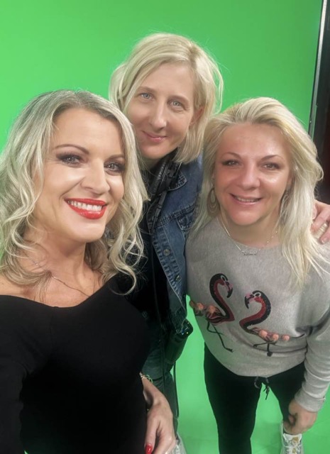 Priljubljena voditeljica RTV na božični dan razkrila veselo novico