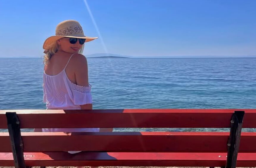 RTV voditeljica ganila z nežno objavo – pod srcem nosi novo življenje (FOTO)