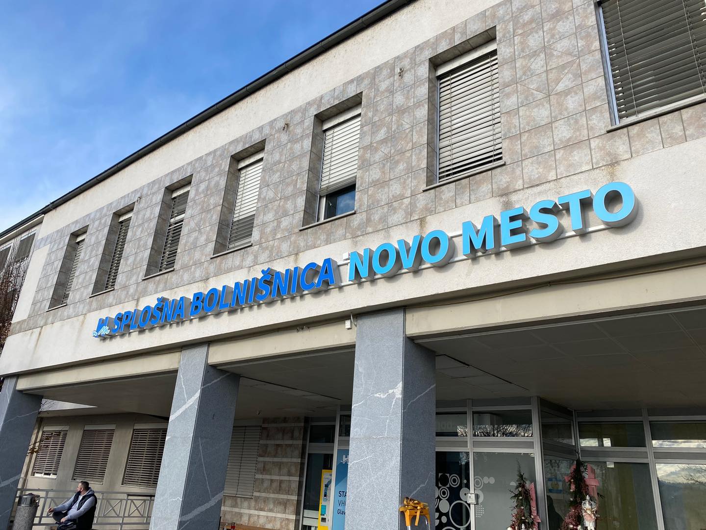 Ortoped Kavčič očitke vodstva novomeške bolnišnice zavrača kot neresnične in žaljive. FOTO: Google