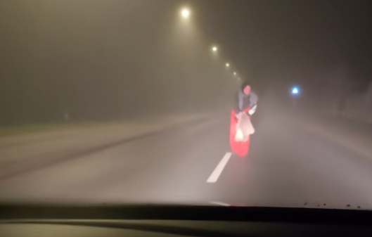Srhljiv nasmeh v megli: prizor iz Ljubljane, ki je prestrašil splet - kaj je doživel taksist (VIDEO)