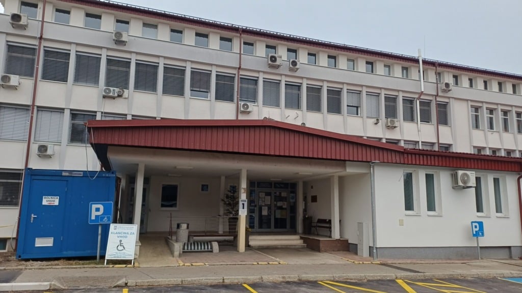 Znana občina zaprla zdravstveni dom, kam po zdravniško pomoč?