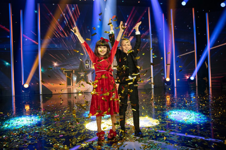 To morate videti! Edvard in Frida nista le matematična genija, starša sta razkrila še en njun talent (VIDEO)