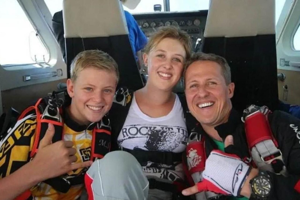 Morda najpomembnejša informacija je, da legendarni Nemec ni prikovan na posteljo – vsaj po pisanju britanskega medija. FOTO: Instagram