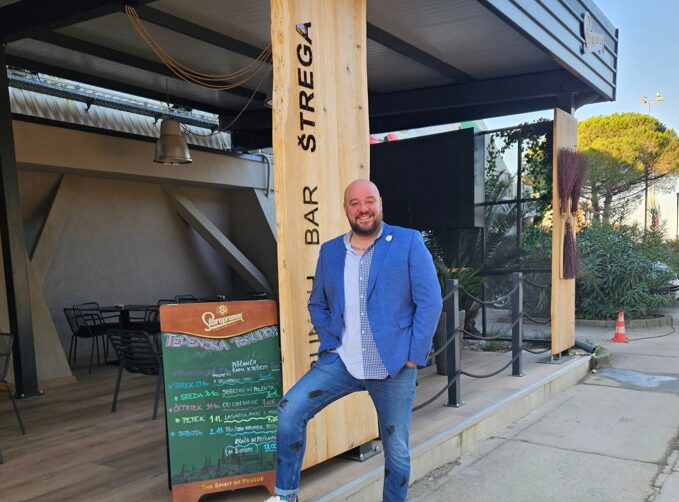 Zmagovalec MasterChefa Darko Klemen odprl vrata stranišča v svojem lokalu in ostal brez besed: »A smo res prišli tako daleč?« (VIDEO)