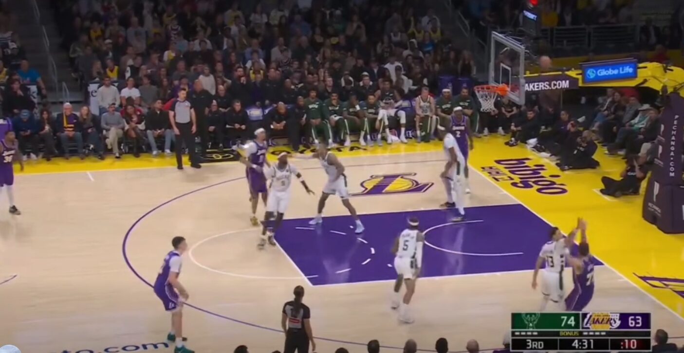 Dončiću ni stekel met, na koncu je moral s 6. osebno napako na klop, 13. poraz Lakersov