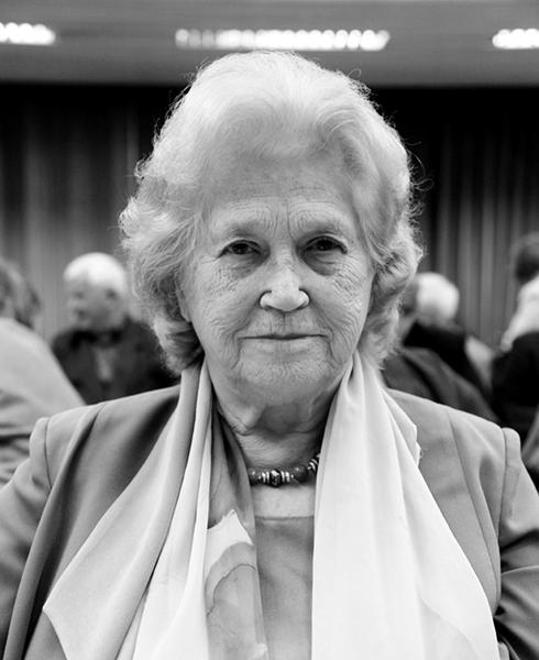 Društvo izgnancev Slovenije žaluje – umrla je ženska, ki je spremenila zgodovino slovenskih izgnancev