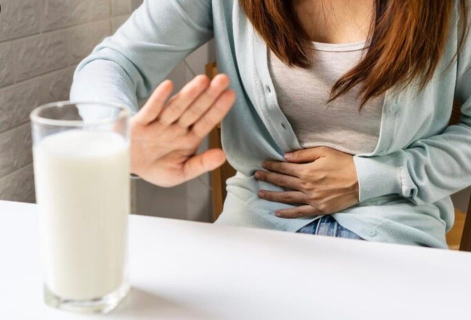 Oseba, ki jo preganja laktozna intoleranca