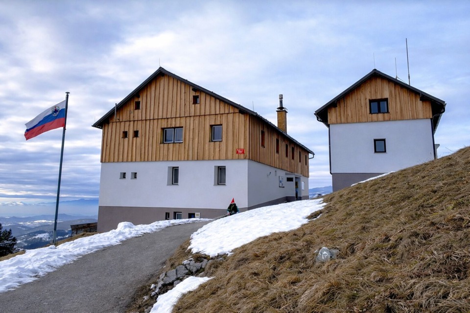 To je Zasavski Triglav v novi preobleki, ki navdušuje številne obiskovalce – ste ga že obiskali?