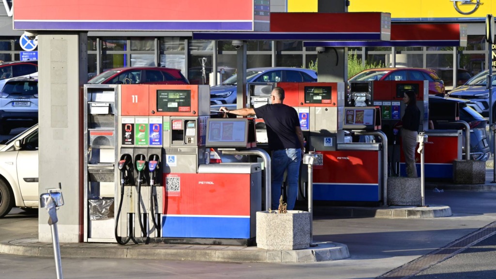 Ponekod še vedno brez goriva, javil se je Petrol