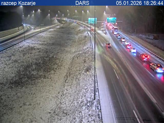 Pozor! Zastoji na ljubljanski obvoznici, burja na Vipavskem, še bo snežilo