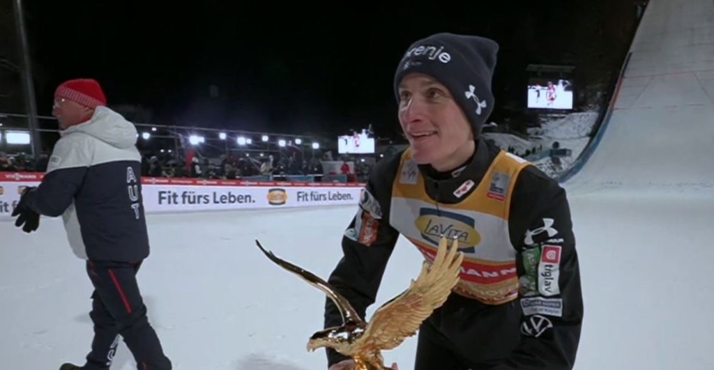 Domen Prevc 10 let po bratu Petru do zlatega orla. FOTO: RTV Slovenija