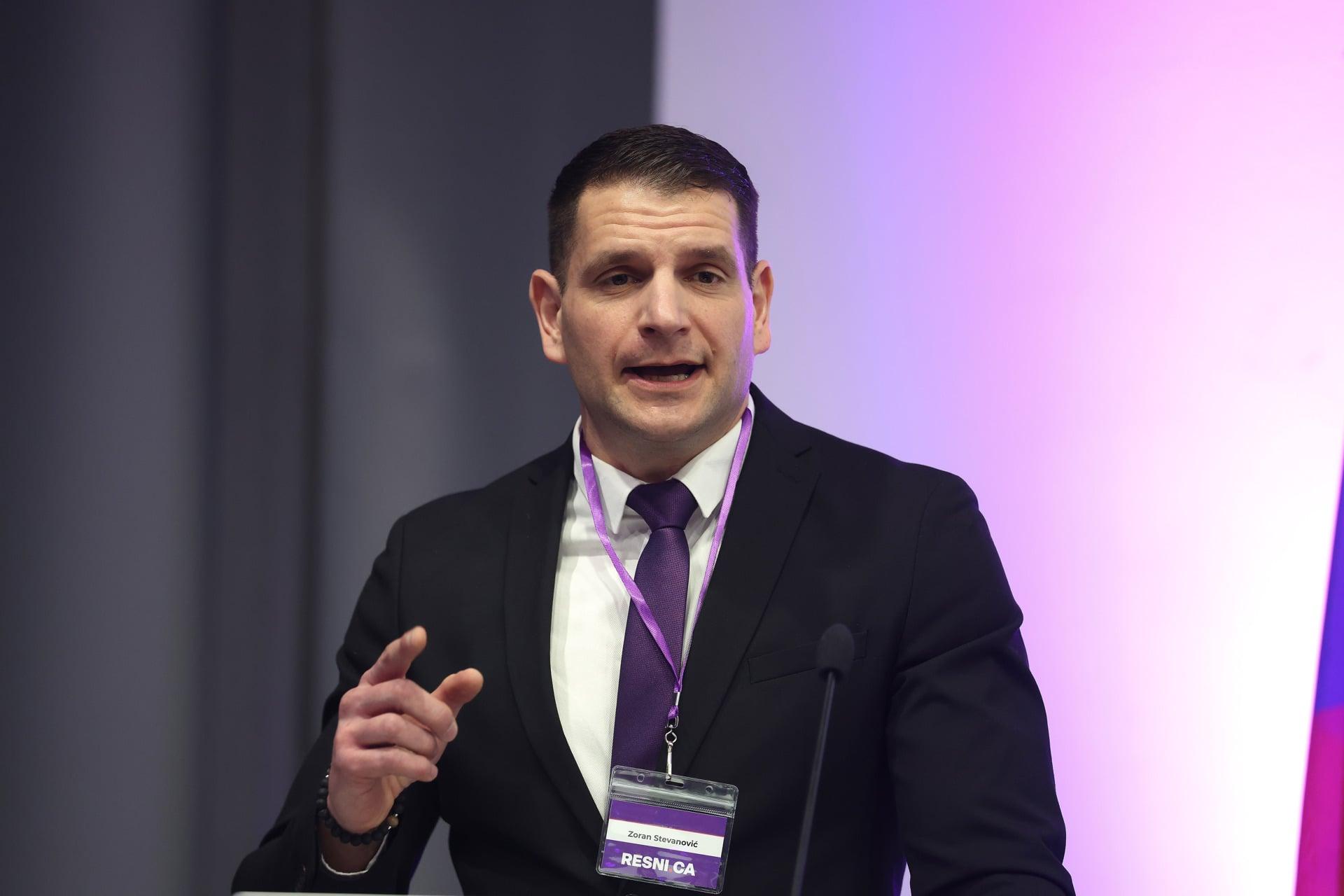 Zoran pravi, da z Janezom Janšo ne bo šel v koalicijo; vir: Omrežje X