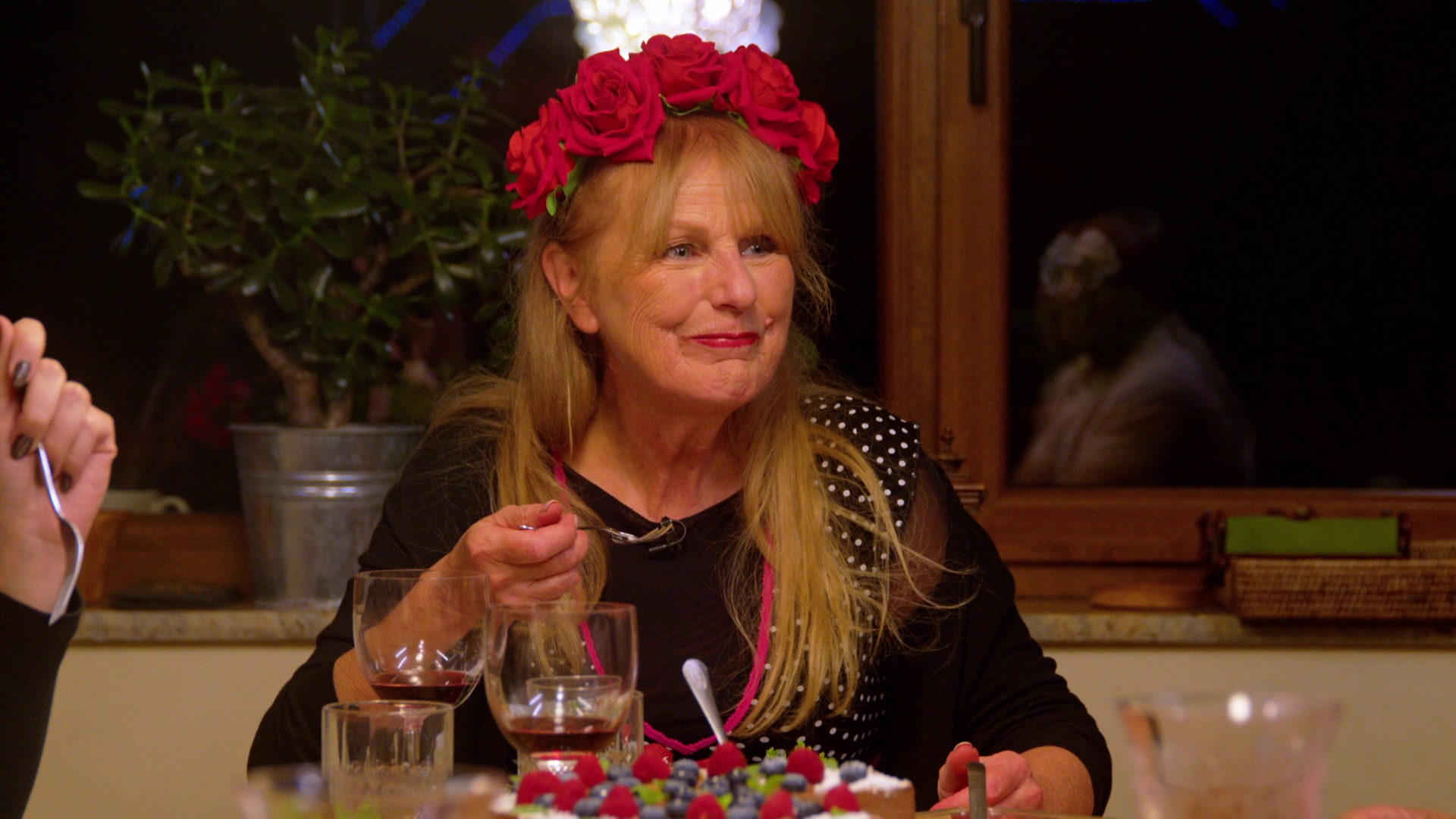 V oddaji Riba, raca, rak je kuhala še igralka Zvezdana Mlakar. FOTO: Planet TV