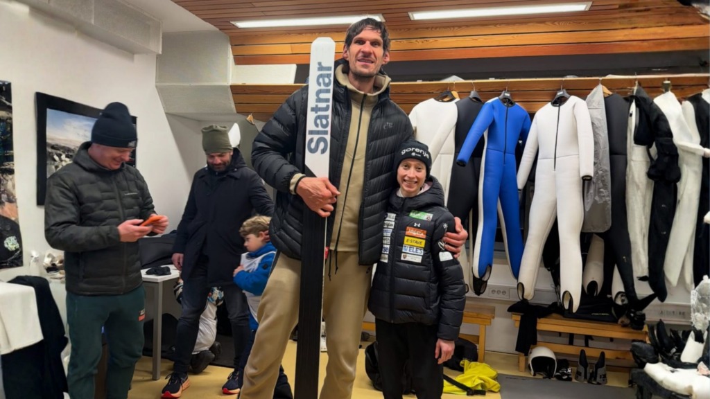 Poglejte ta prisrčen prizor iz Planice – Boban višji od smuči Nike Prevc, nasmeha pa ni mogla skriti (FOTO)