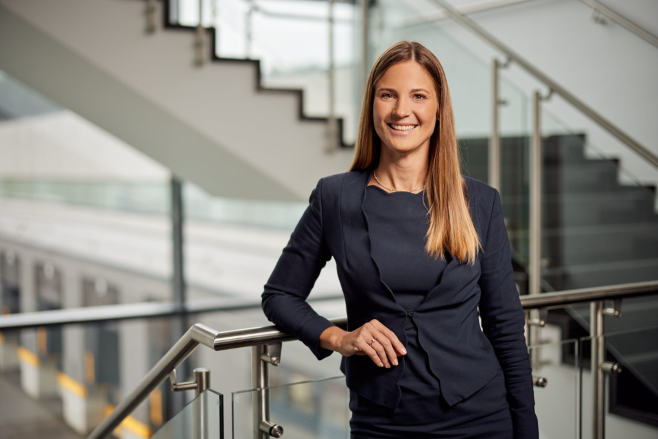 Hofer zvišal plače vsem! Preverite, koliko po novem zasluži njihov prodajalec