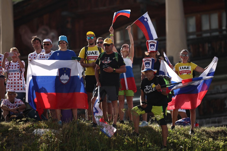 Slovenski kolesar v boju za rumeno majico na Tour de France 2026