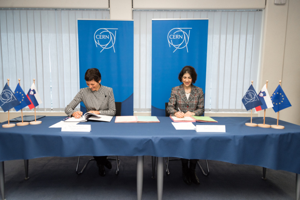 CERN Slovenija sprejem