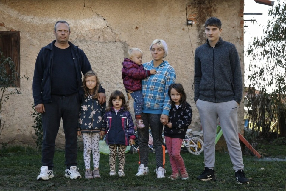 Po prenovi v Delovni akciji danes živijo povsem drugače, to počne družina Tomažič (FOTO)