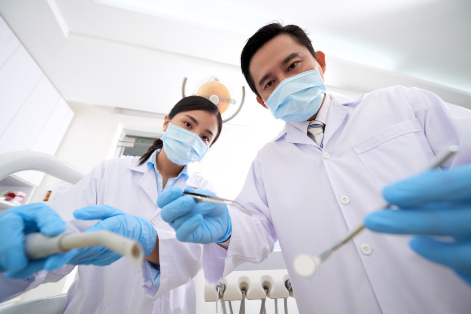 Specialista za  rešitev endodontija