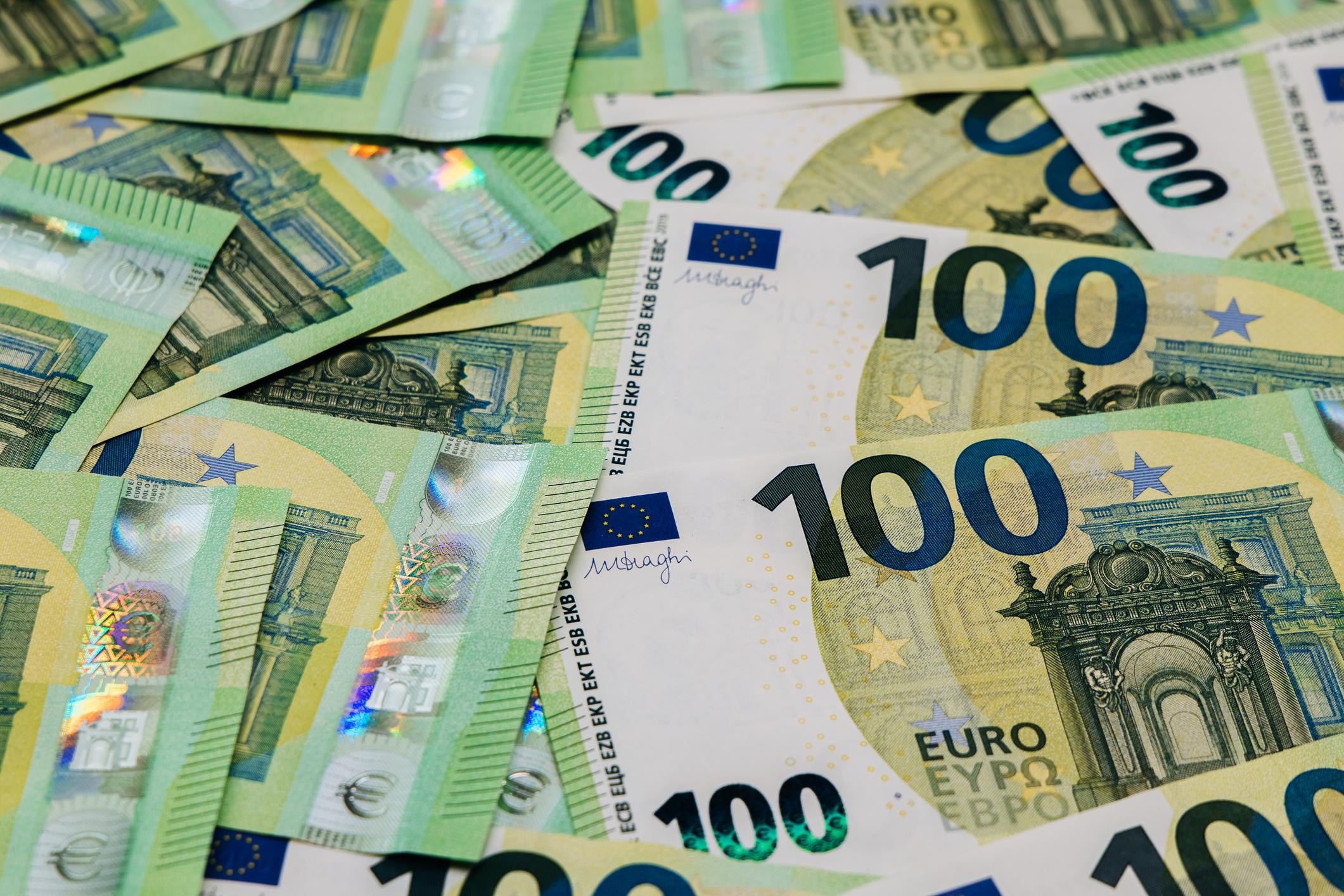 invalidnina zneski 100 200 300 evrov mesečno