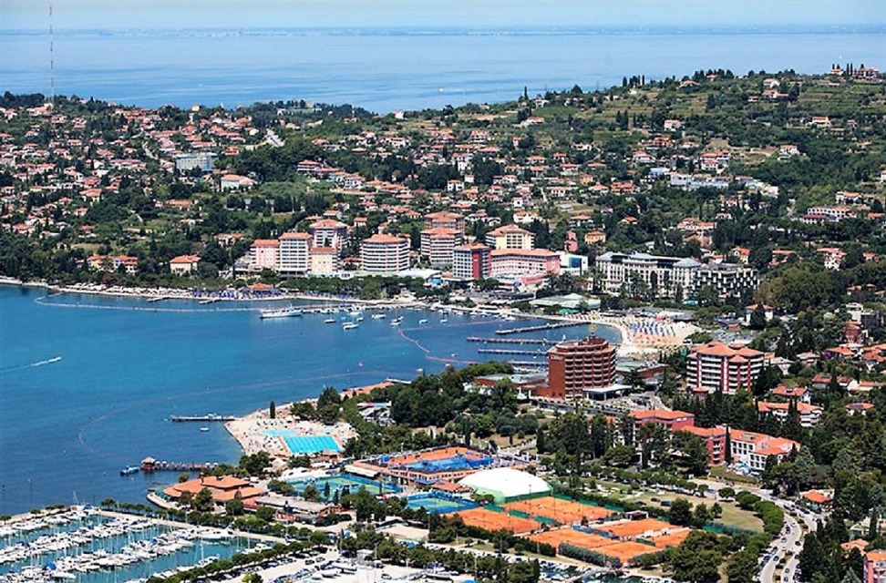 Opozorilo države: zaradi nevarnega stanja lahko zaprejo predor na priljubljeni turistični točki