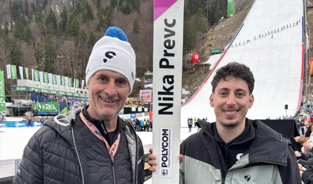 Slatnar za Niko izdelal posebne smuči, njen rekordni polet delili in spremljali številni znani obrazi - tudi Novak Đoković in Noriaki Kasai (FOTO)