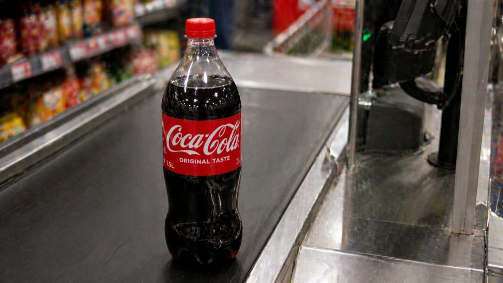 Pijete Coca-Colo? To, kar piše na deklaraciji, vas lahko preseneti – zato ima pri nas drugačen okus