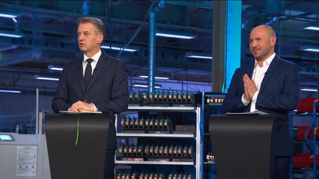 Robert Golob znova trka na vrata NSi – politična širina ali prvi znak, da zmanjkuje "sape"? (VIDEO)