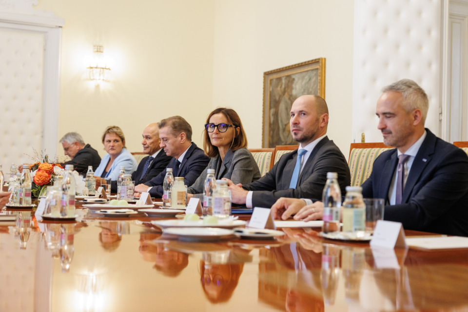  slovenska politična scena je bolj dinamična