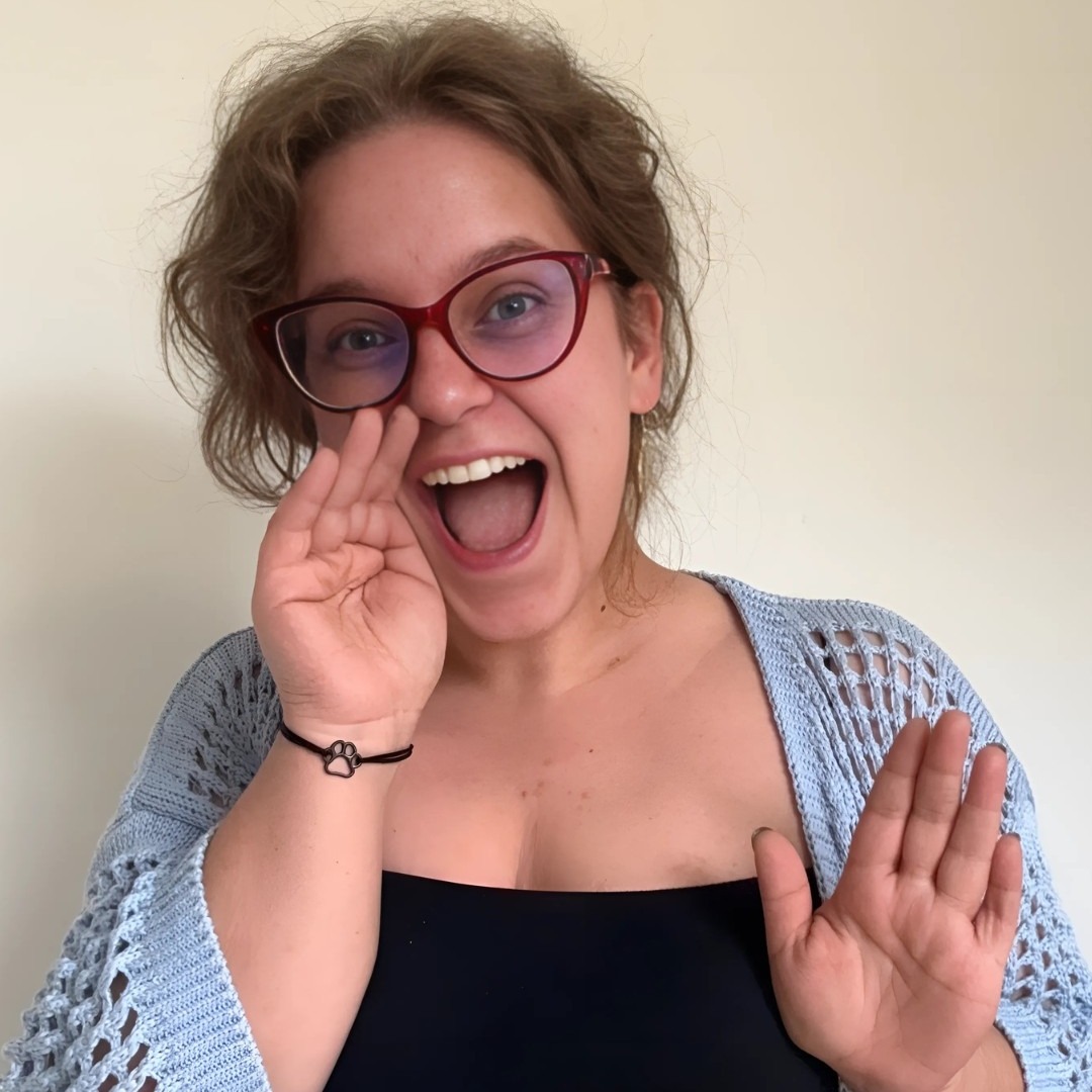 Šokantna izpoved Sare Povše: "Skoraj sem umrla zaradi alkohola!" Znana vplivnica odkrito o temni plati popivanja, izgubi spomina in poti do popolne treznosti.